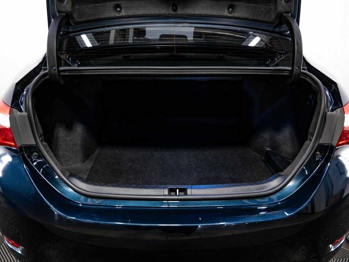 Toyota Corolla с пробегом — 2015 год. Фото: #21