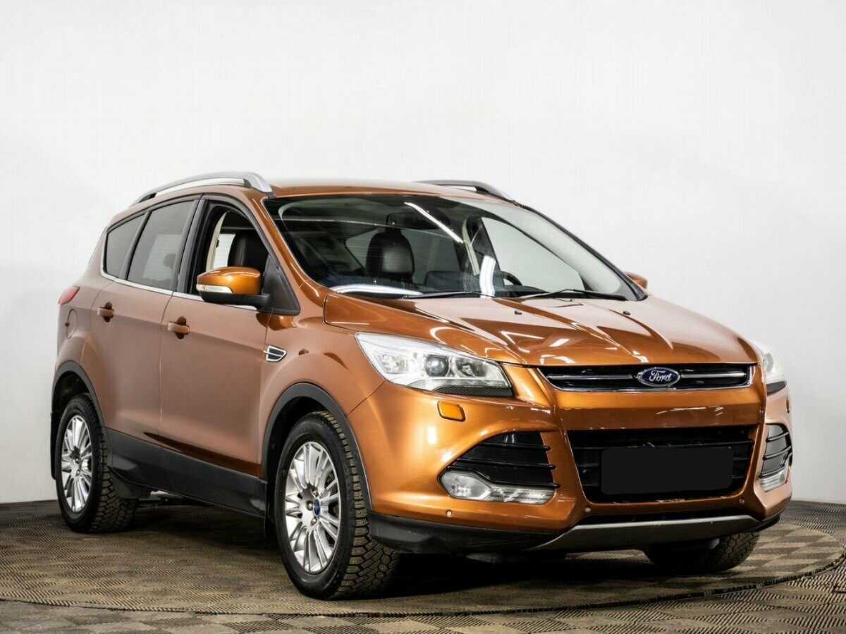 Ford Kuga с пробегом — 2015 год. Фото: #2