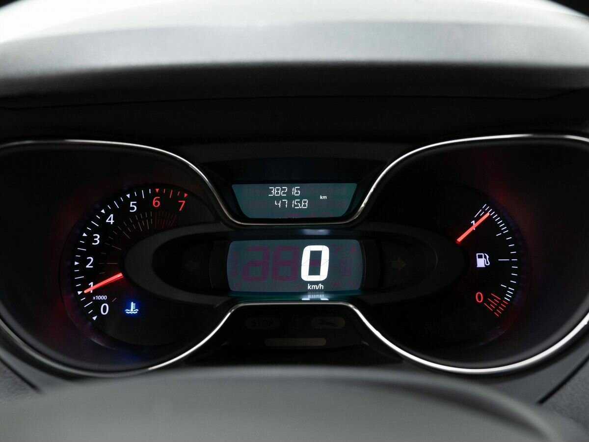 Renault Kaptur с пробегом — 2017 год. Фото: #15