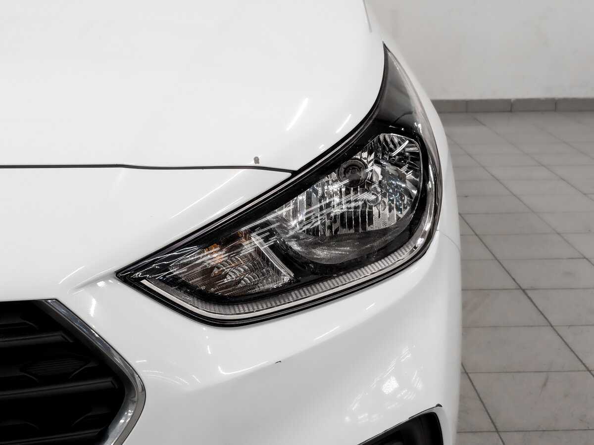 Hyundai Solaris с пробегом — 2017 год. Фото: #16