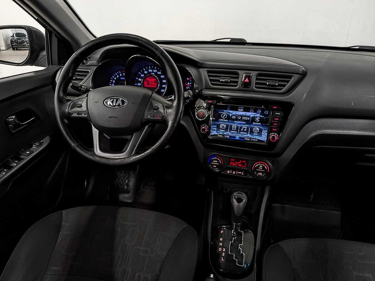 Kia Rio с пробегом — 2014 год. Фото: #27