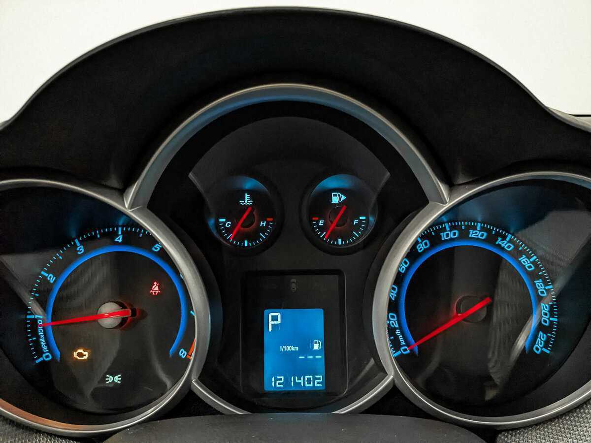 Chevrolet Cruze с пробегом — 2014 год. Фото: #15