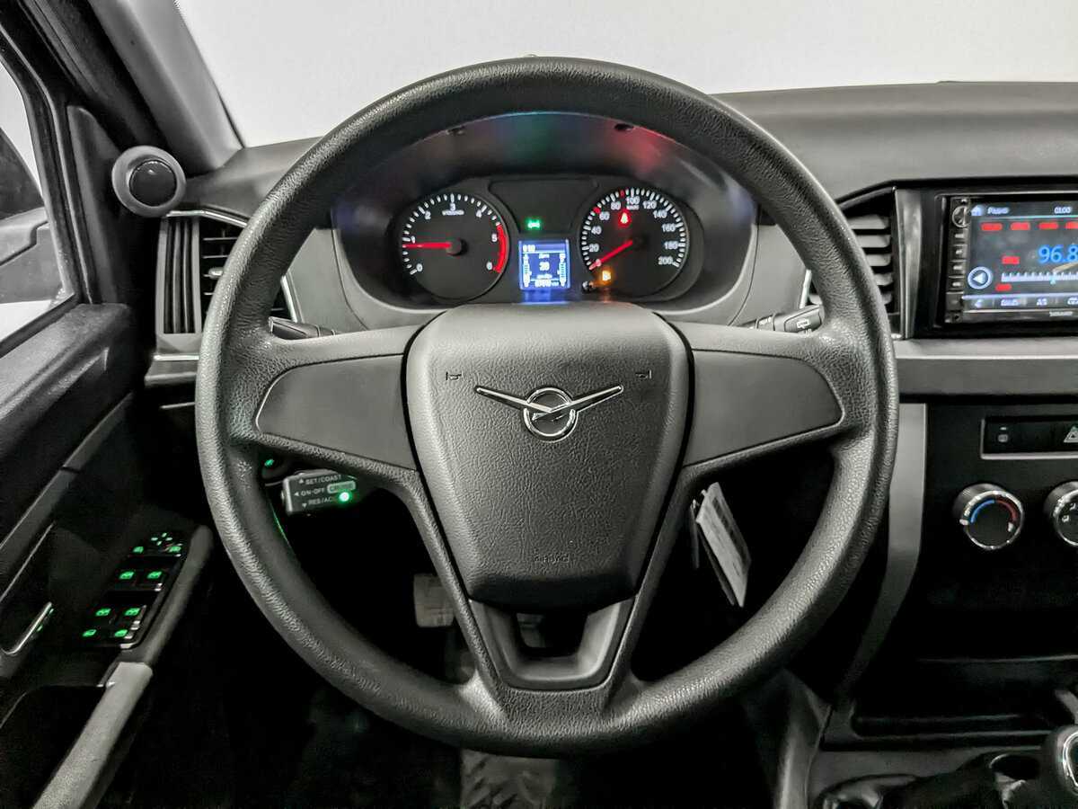 УАЗ Patriot с пробегом — 2018 год. Фото: #20