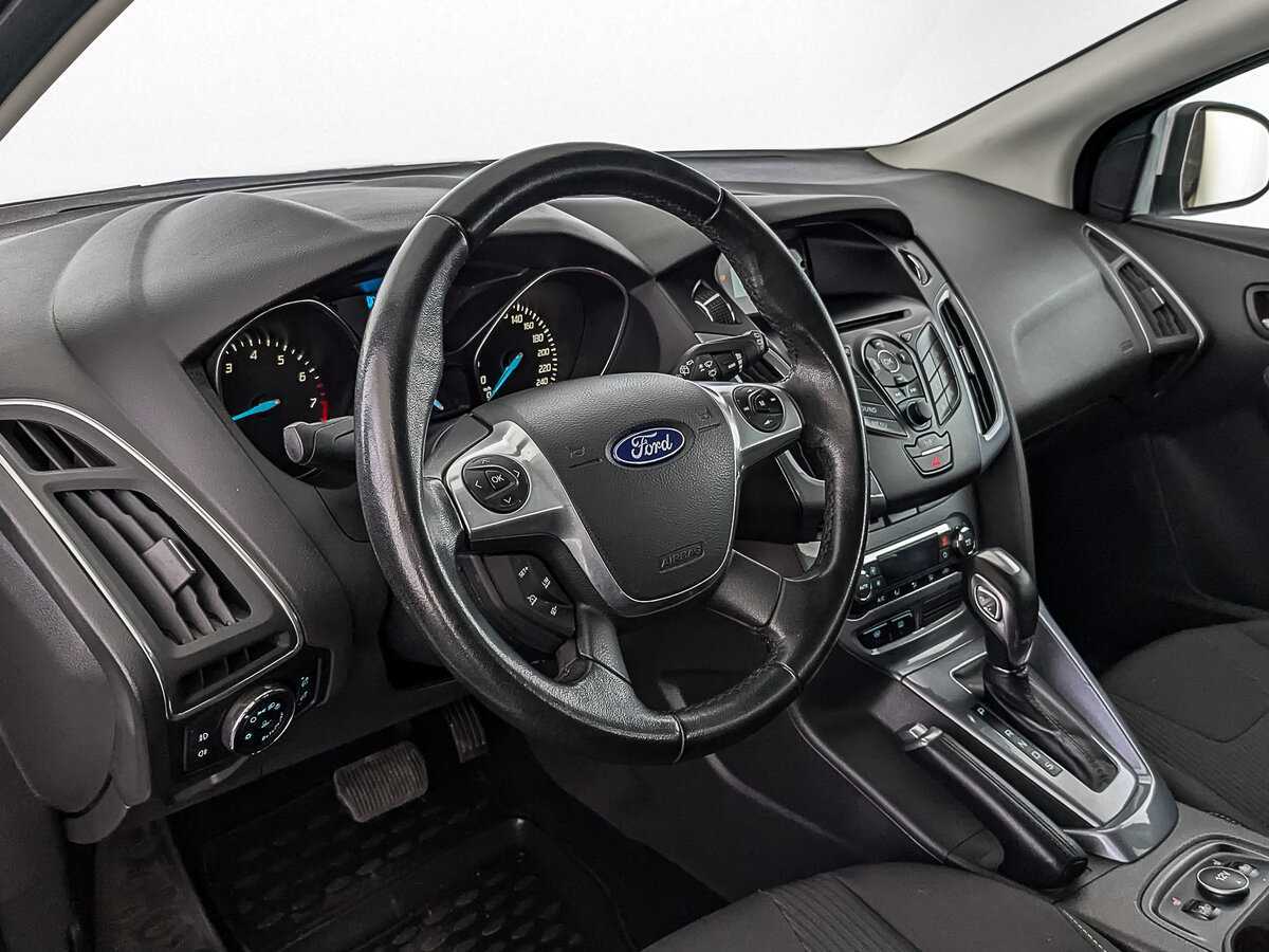 Ford Focus с пробегом — 2014 год. Фото: #14