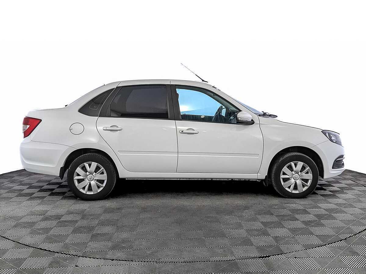 Lada (ВАЗ) Granta с пробегом — 2022 год. Фото: #3