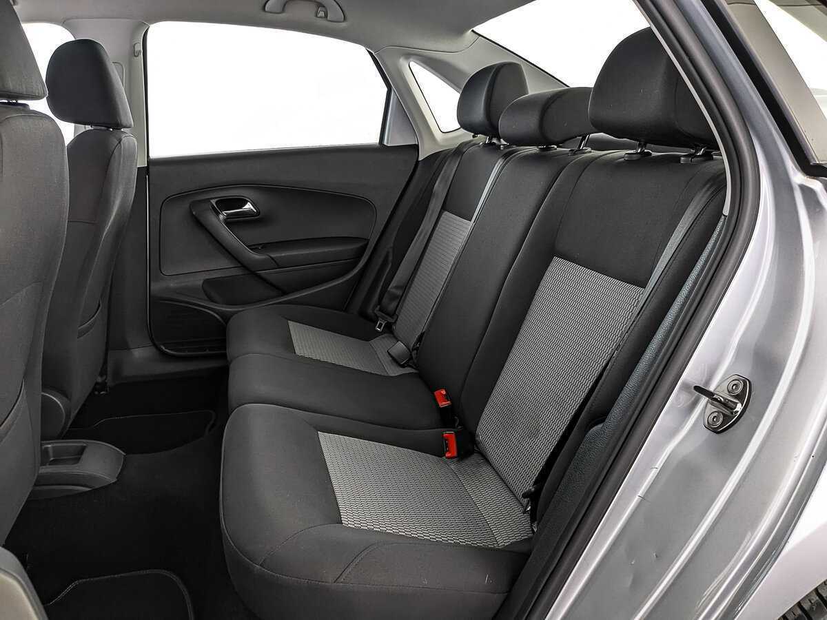 Volkswagen Polo с пробегом — 2015 год. Фото: #17