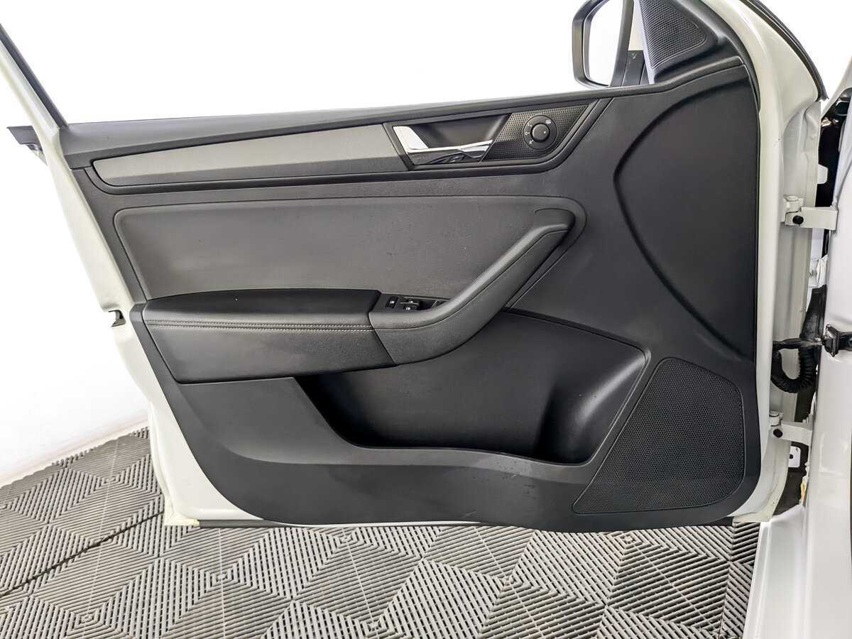Skoda Rapid с пробегом — 2020 год. Фото: #15