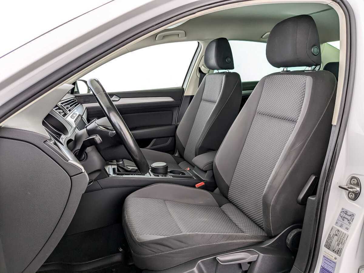 Volkswagen Passat с пробегом — 2016 год. Фото: #17