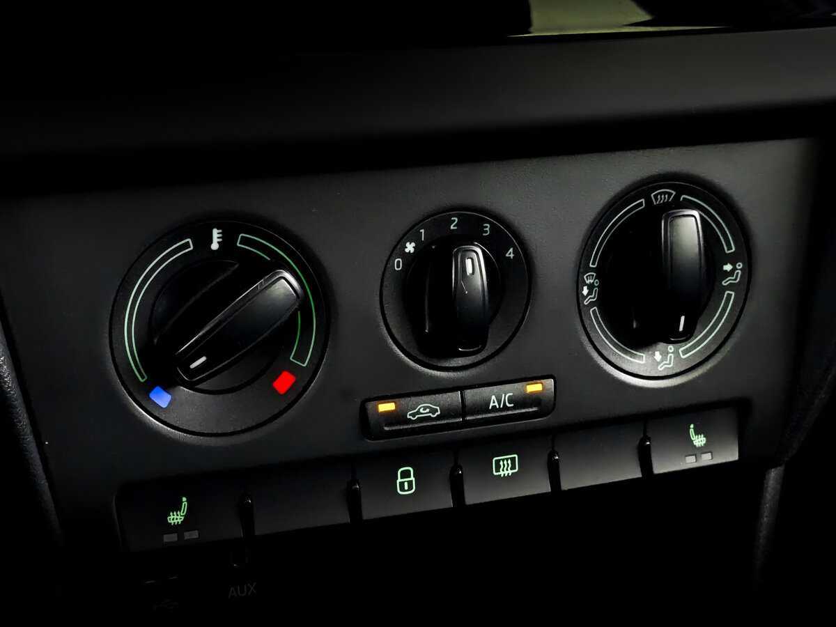 Skoda Rapid с пробегом — 2017 год. Фото: #24