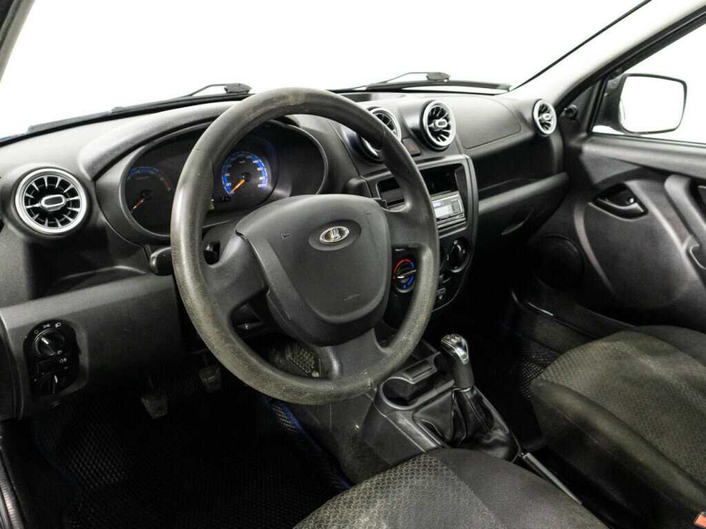 Lada (ВАЗ) Granta с пробегом — 2013 год. Фото: #10