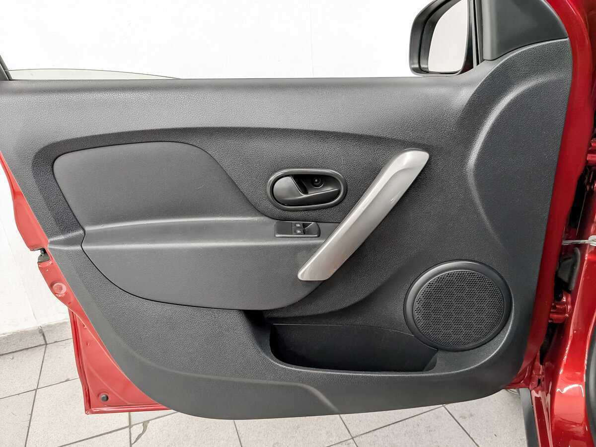 Renault Logan с пробегом — 2021 год. Фото: #17