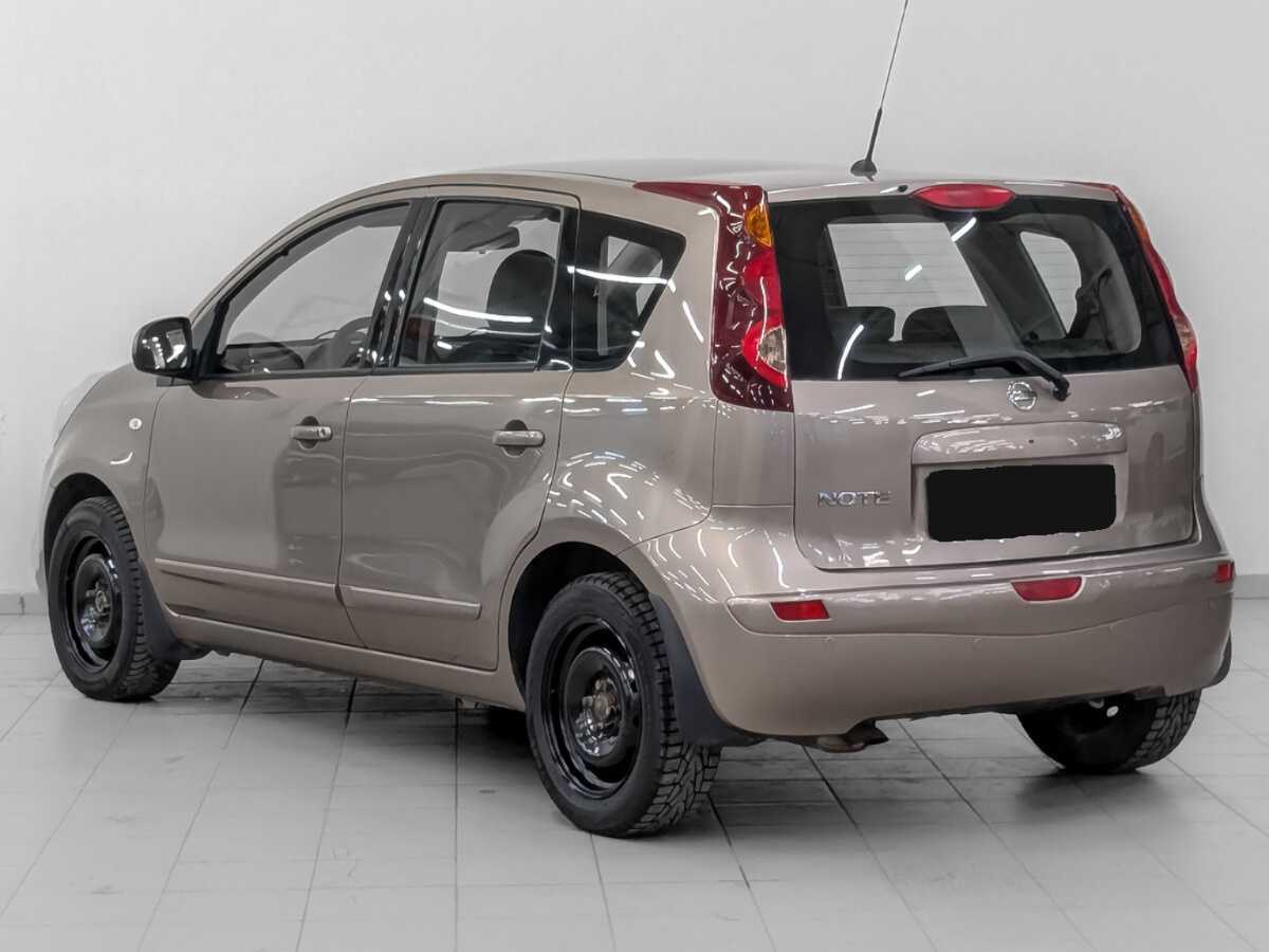 Nissan Note с пробегом — 2013 год. Фото: #6