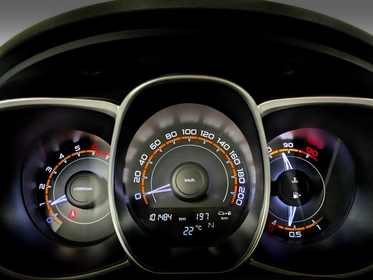 Lada (ВАЗ) Vesta с пробегом — 2017 год. Фото: #12