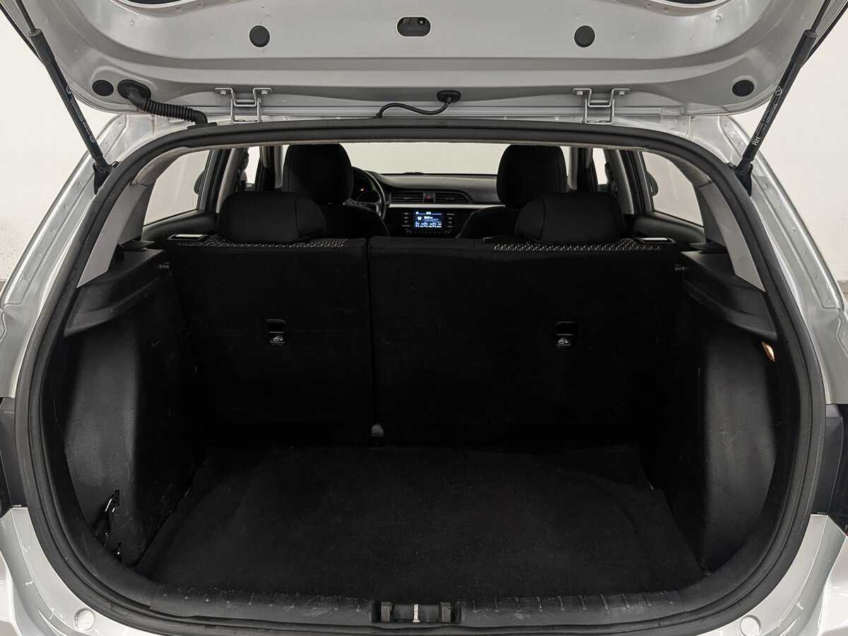 Kia Rio с пробегом — 2020 год. Фото: #9