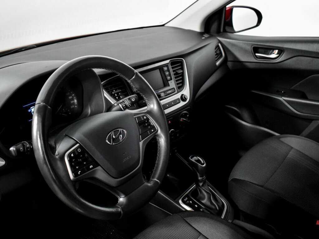 Hyundai Solaris с пробегом — 2017 год. Фото: #8