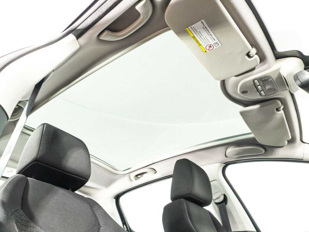 Peugeot 308 с пробегом — 2012 год. Фото: #15