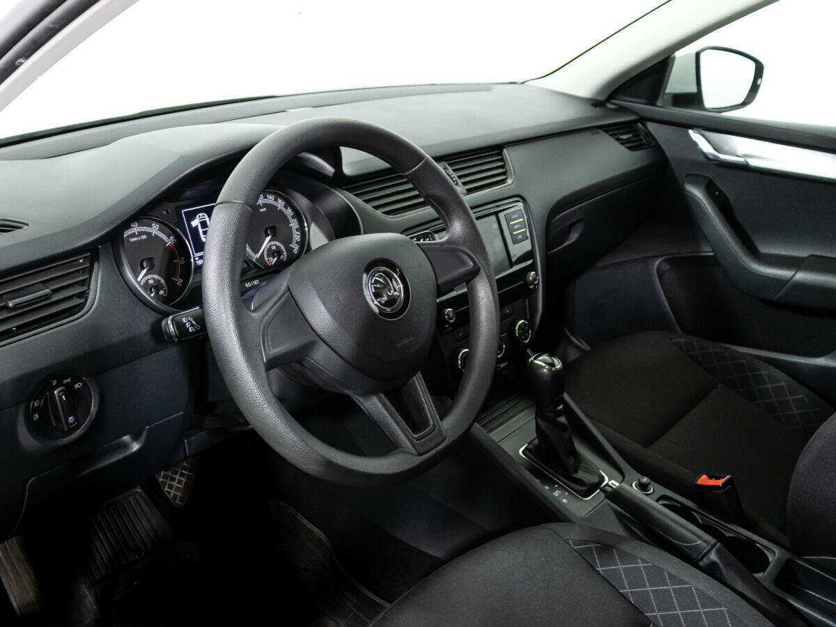 Skoda Octavia с пробегом — 2018 год. Фото: #10