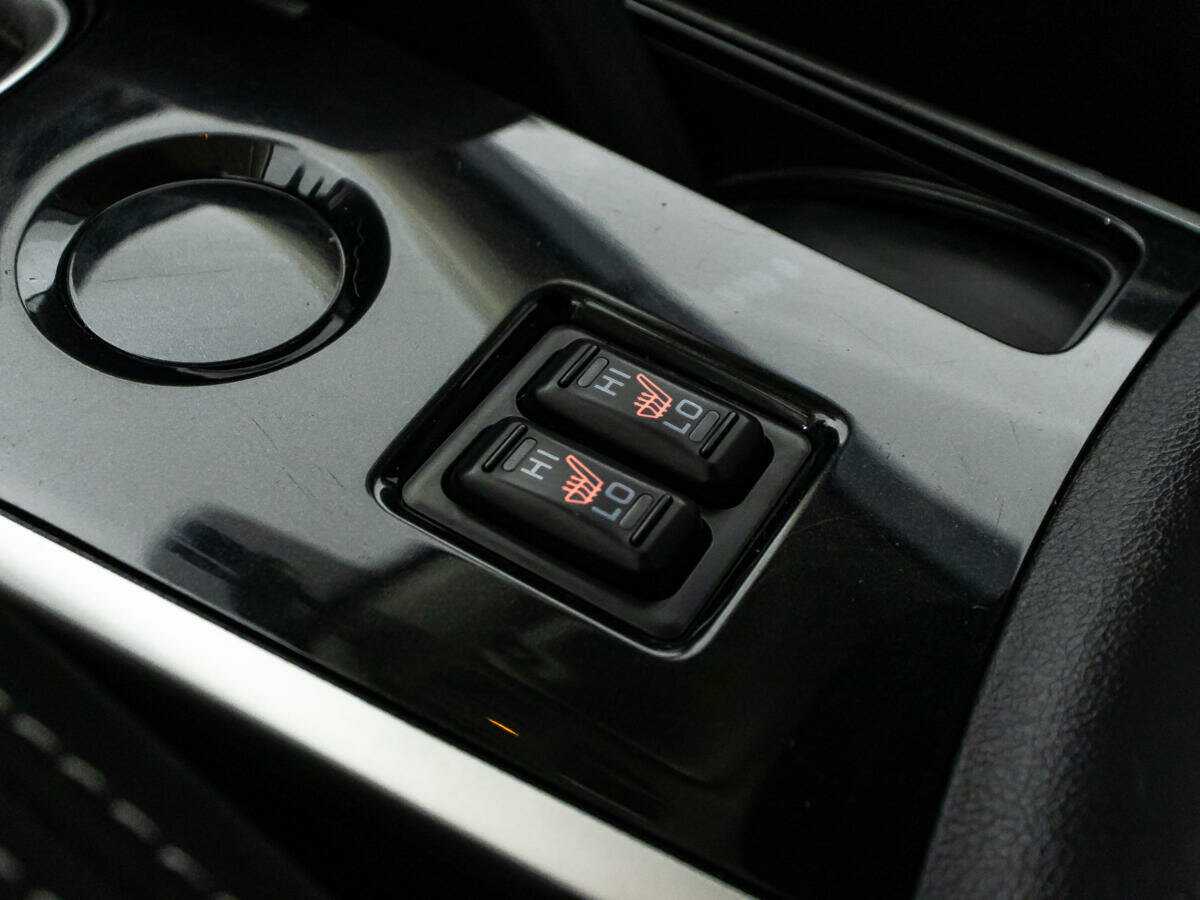 Mitsubishi Outlander с пробегом — 2018 год. Фото: #18