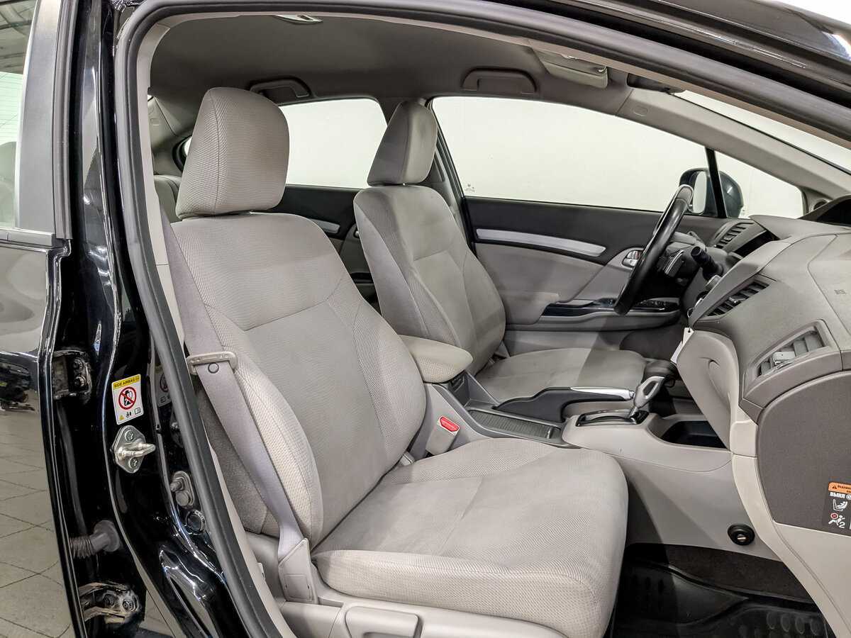 Honda Civic с пробегом — 2012 год. Фото: #20