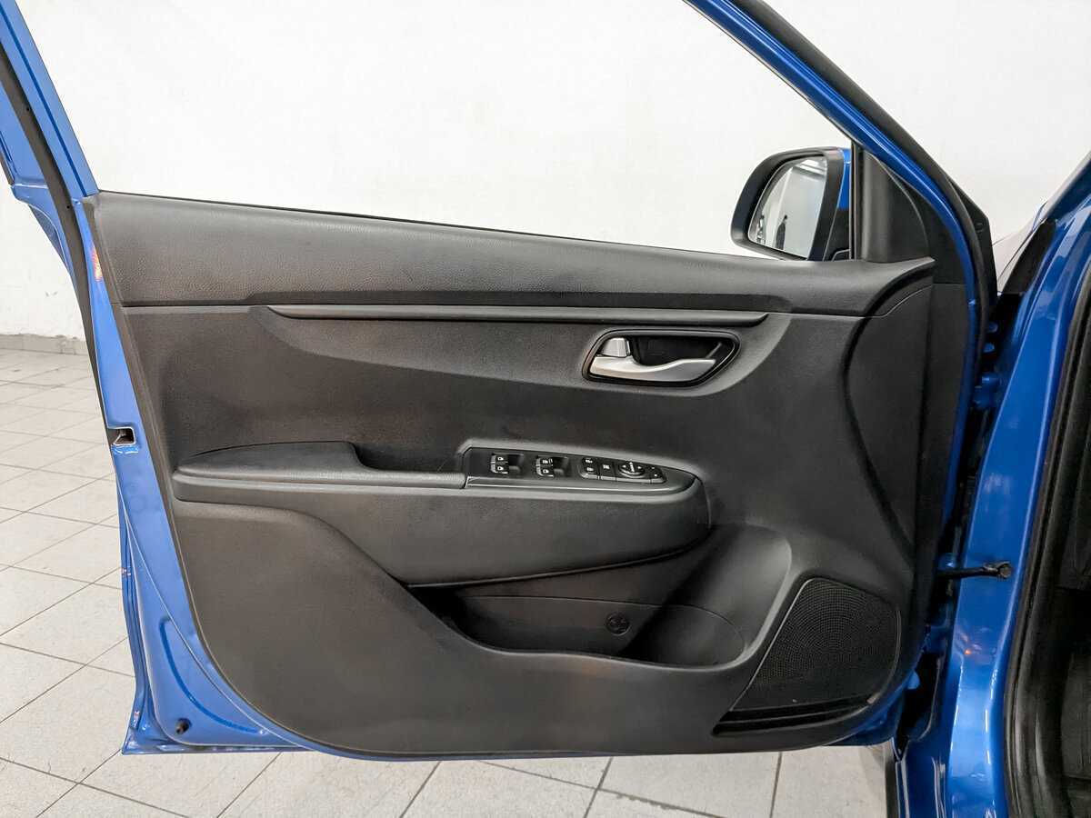 Kia Rio с пробегом — 2020 год. Фото: #16