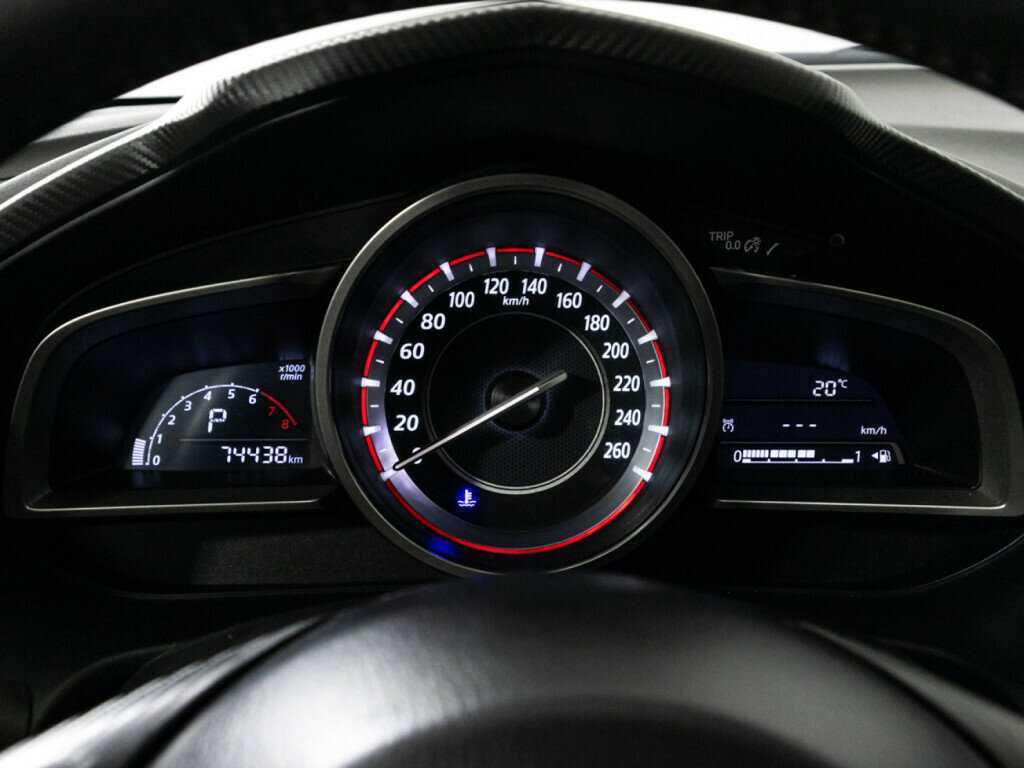 Mazda 3 с пробегом — 2013 год. Фото: #11