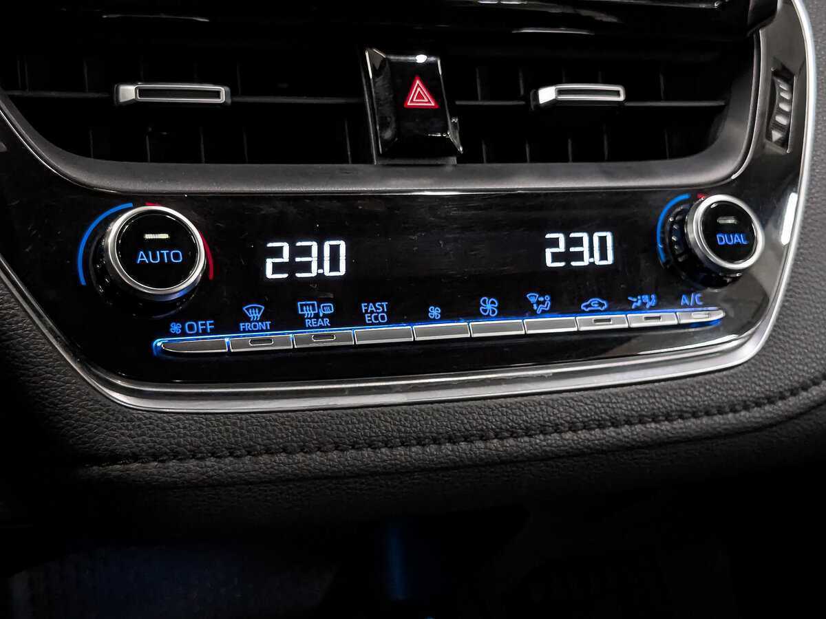 Toyota Corolla с пробегом — 2019 год. Фото: #20