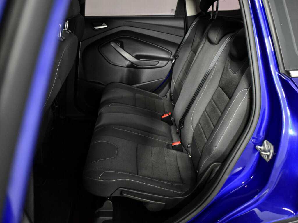 Ford Kuga с пробегом — 2015 год. Фото: #20