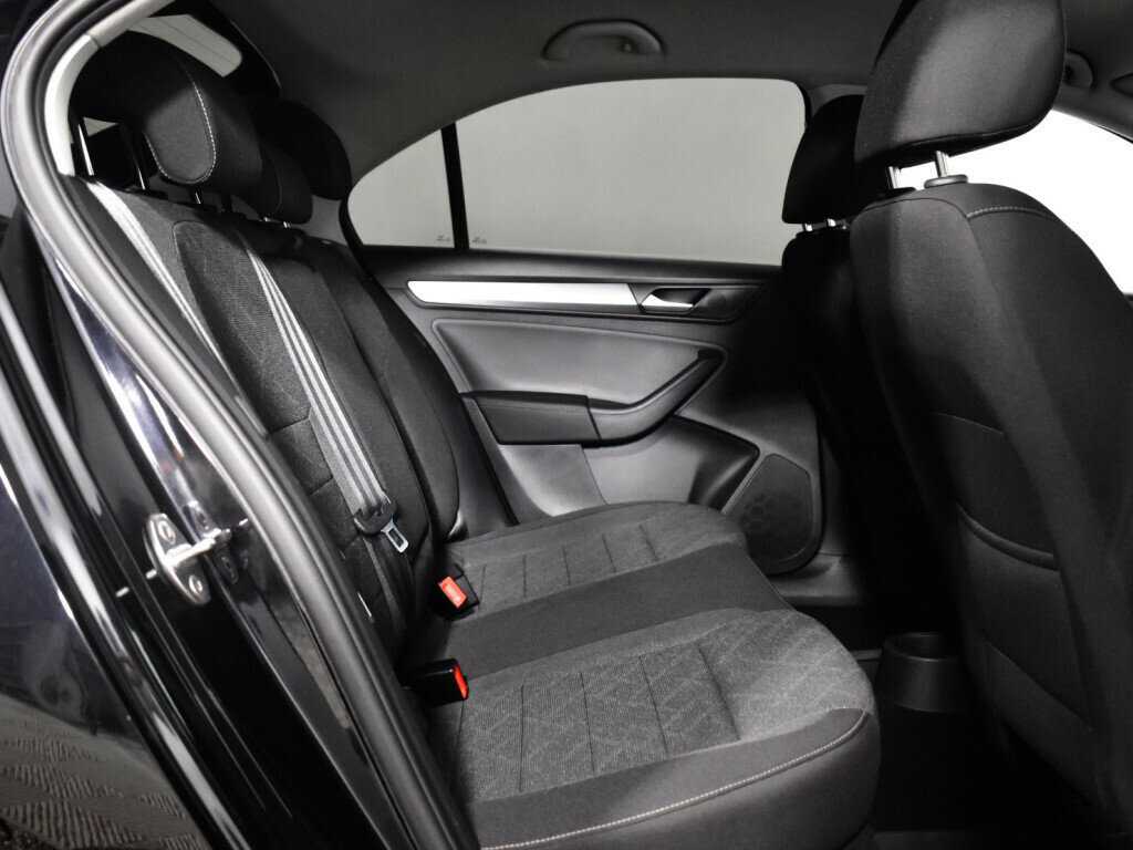 Volkswagen Polo с пробегом — 2021 год. Фото: #9