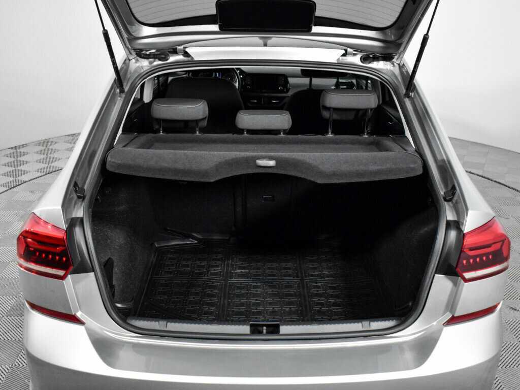 Volkswagen Polo с пробегом — 2020 год. Фото: #21