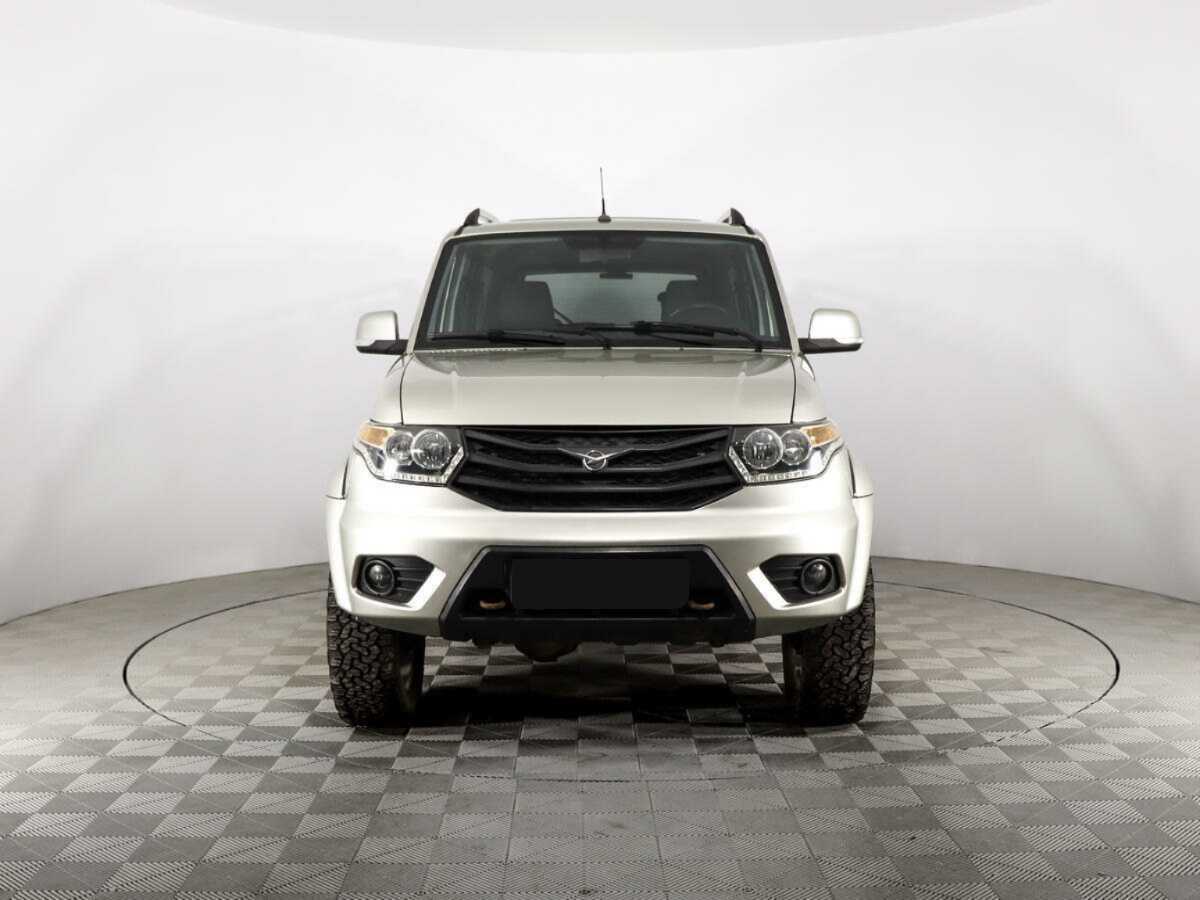 УАЗ Patriot с пробегом — 2015 год. Фото: #1