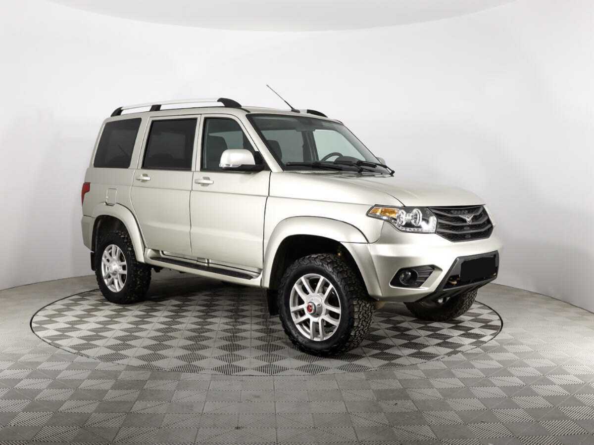 УАЗ Patriot с пробегом — 2015 год. Фото: #2