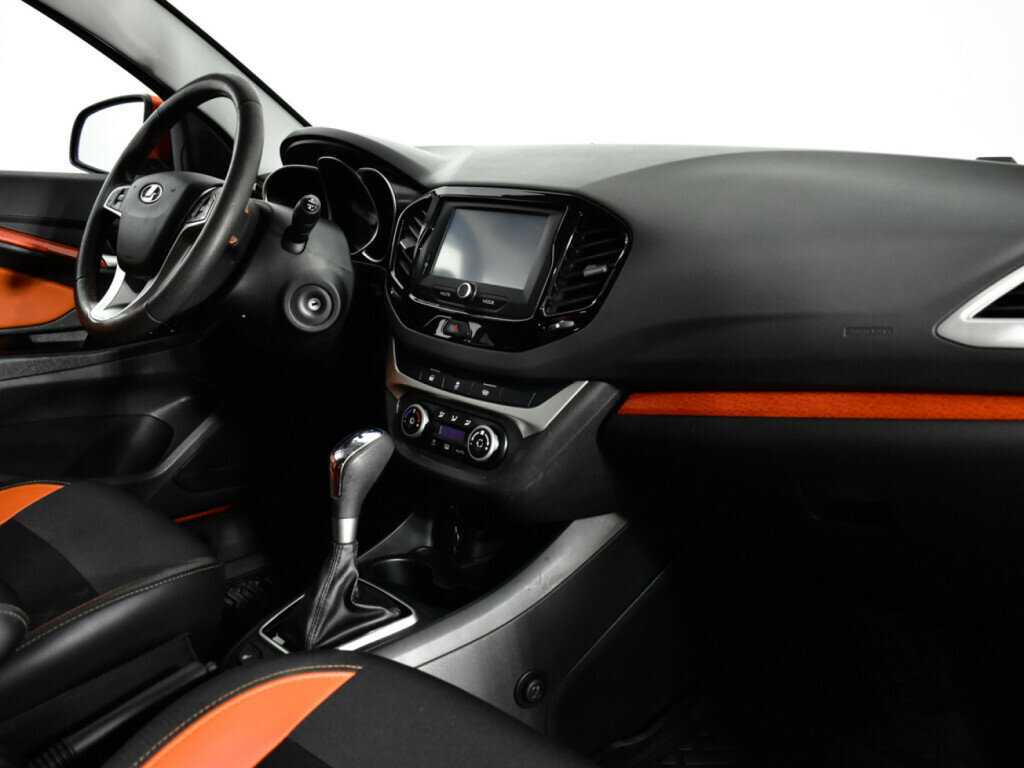 Lada (ВАЗ) Vesta с пробегом — 2020 год. Фото: #8