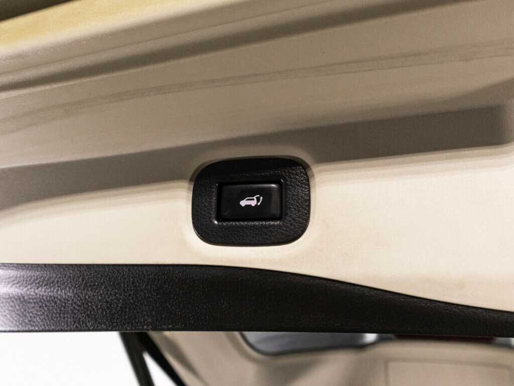 Nissan X-Trail с пробегом — 2016 год. Фото: #14