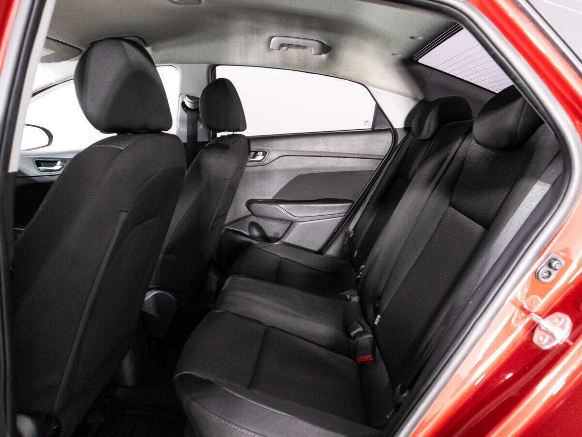 Hyundai Solaris с пробегом — 2018 год. Фото: #9