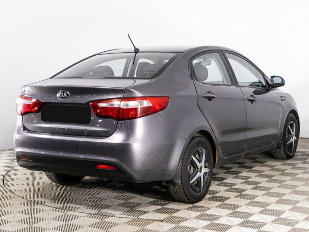Kia Rio с пробегом — 2013 год. Фото: #4