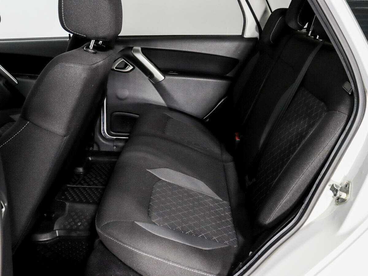 Lada (ВАЗ) Granta с пробегом — 2019 год. Фото: #9