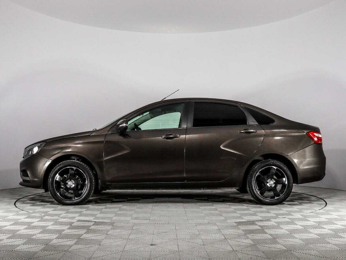 Lada (ВАЗ) Vesta с пробегом — 2017 год. Фото: #7