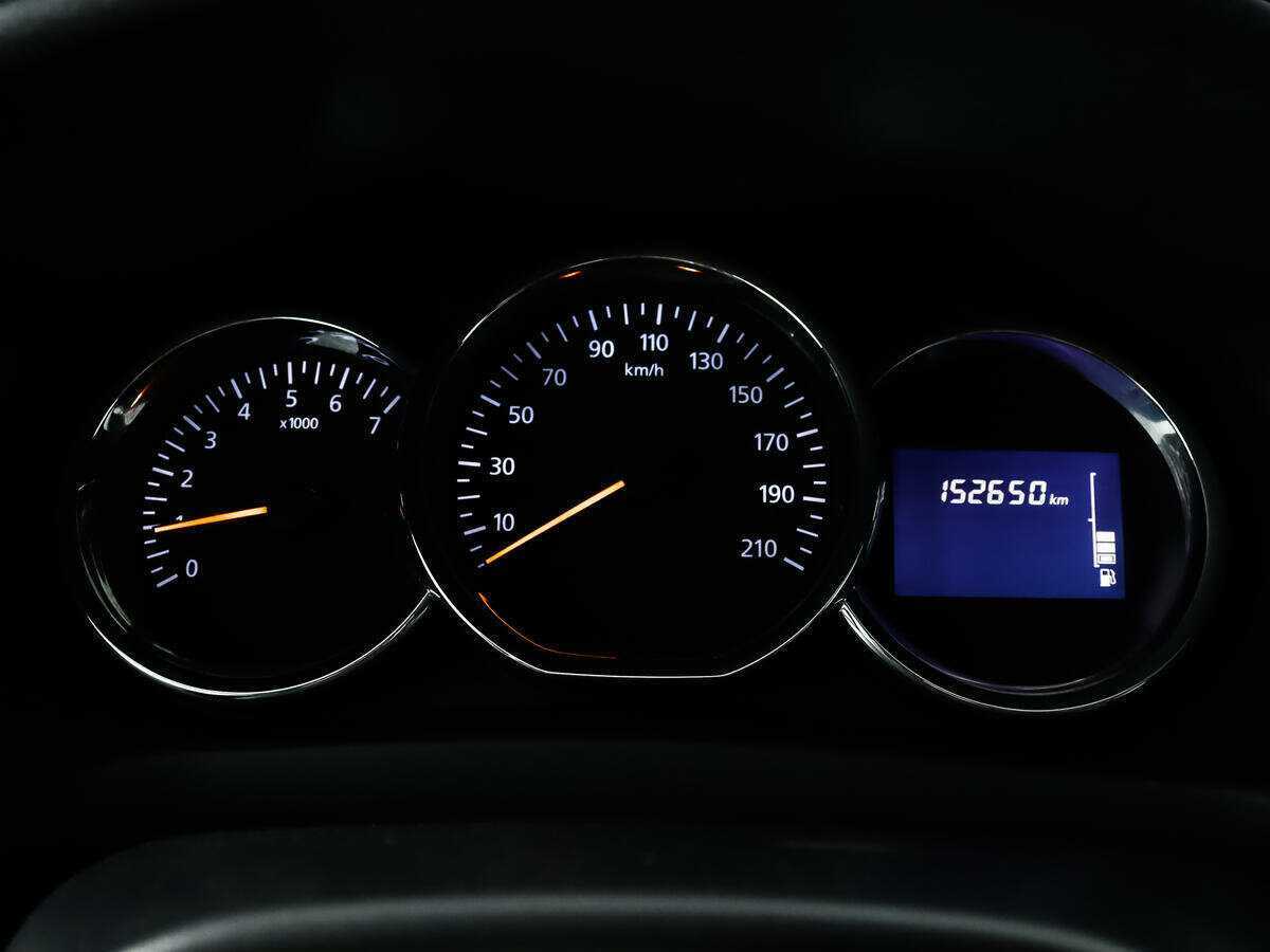 Renault Sandero с пробегом — 2017 год. Фото: #9