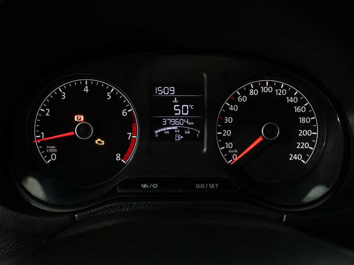 Volkswagen Polo с пробегом — 2017 год. Фото: #7