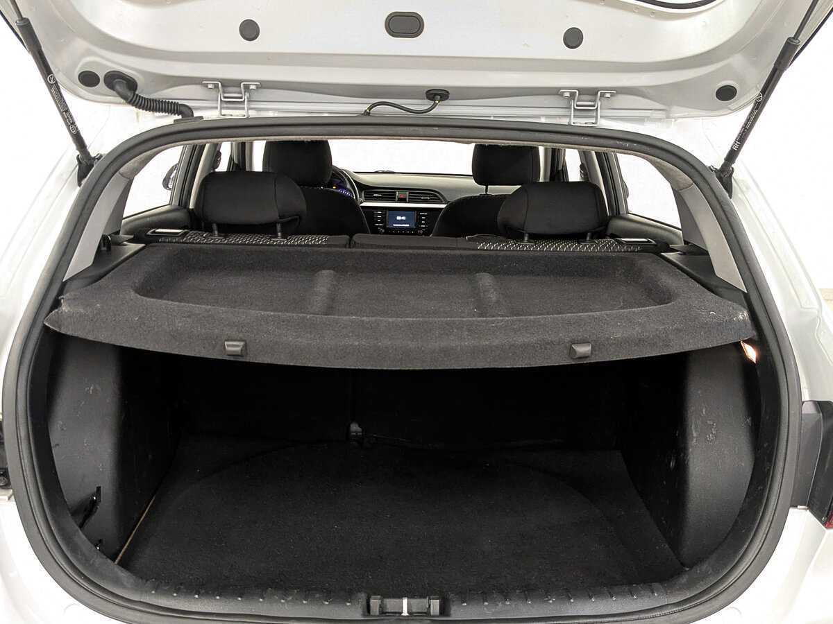 Kia Rio с пробегом — 2020 год. Фото: #9