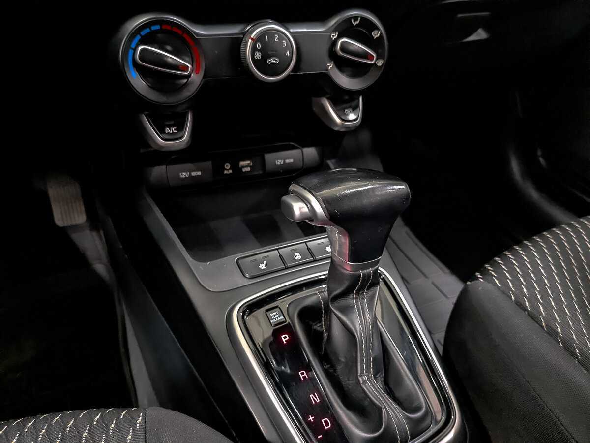Kia Rio с пробегом — 2020 год. Фото: #20