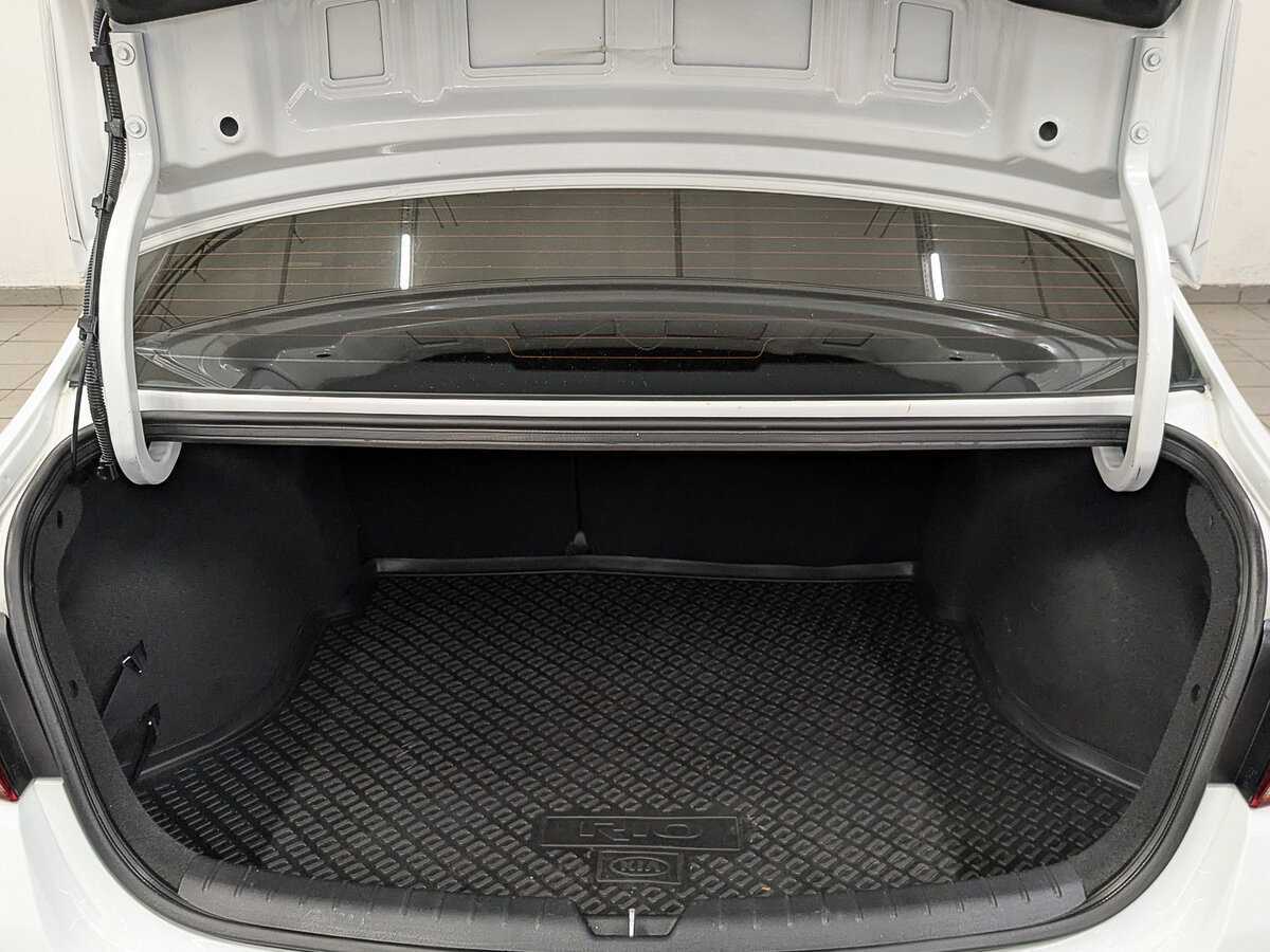 Kia Rio с пробегом — 2017 год. Фото: #9