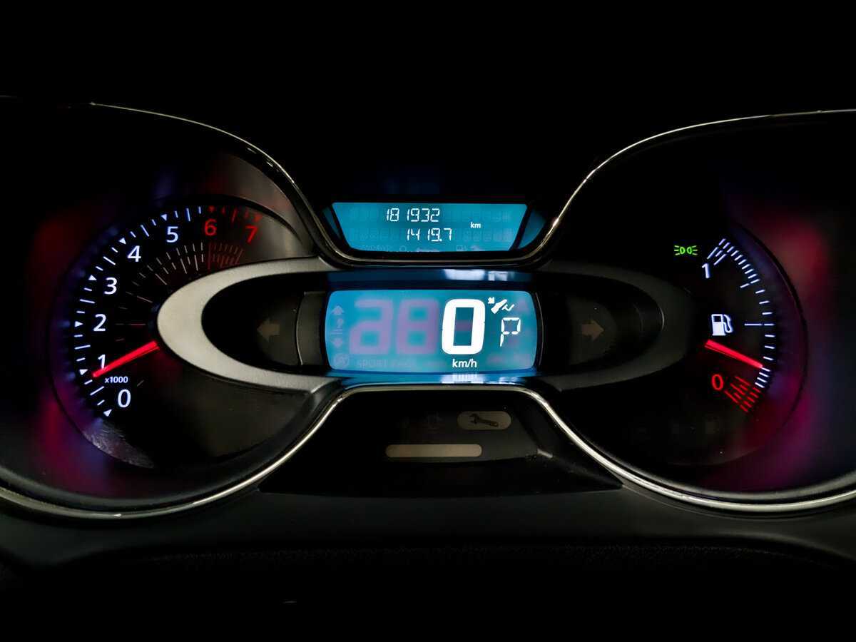 Renault Kaptur с пробегом — 2017 год. Фото: #12