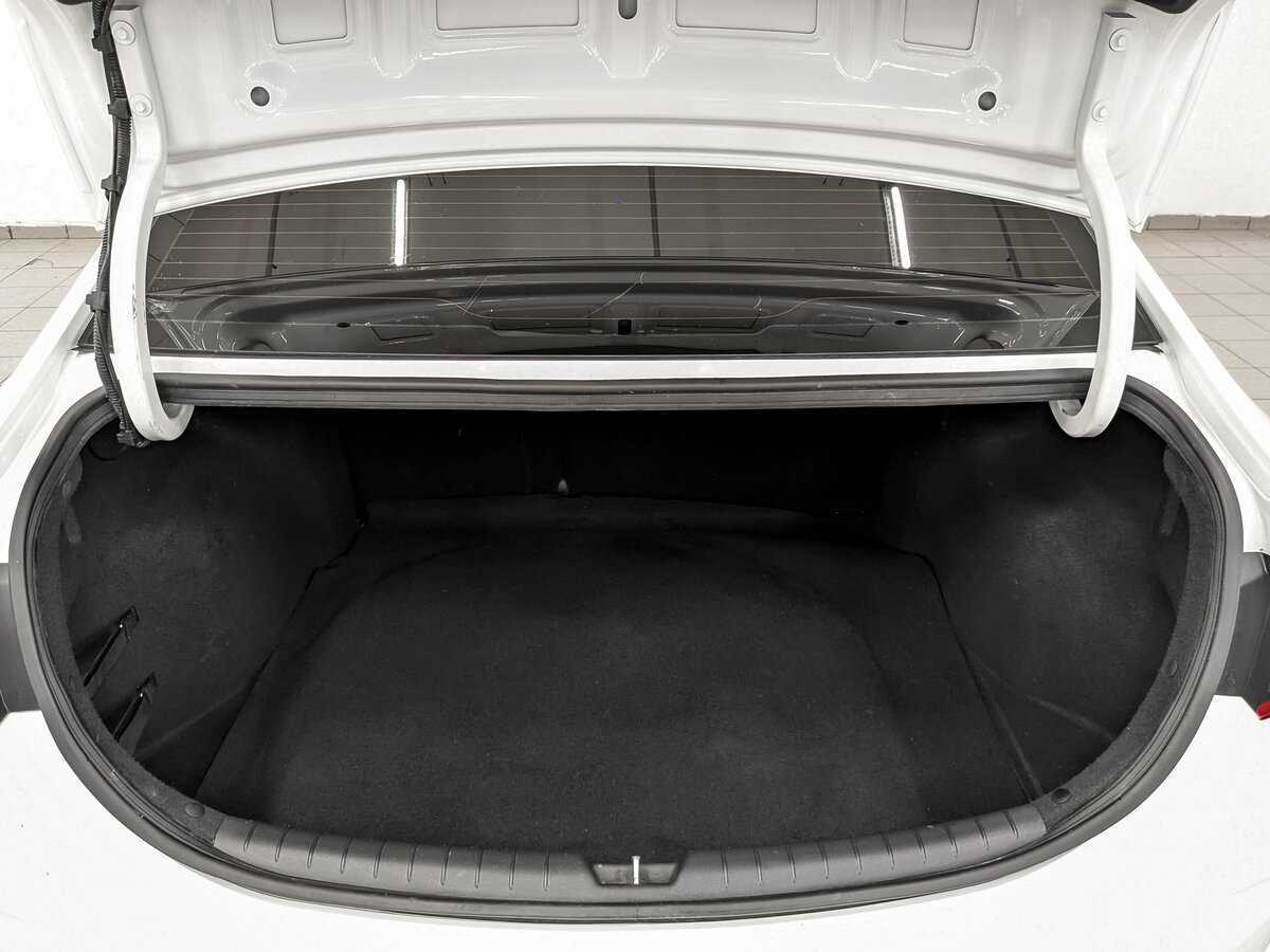 Hyundai Solaris с пробегом — 2020 год. Фото: #9