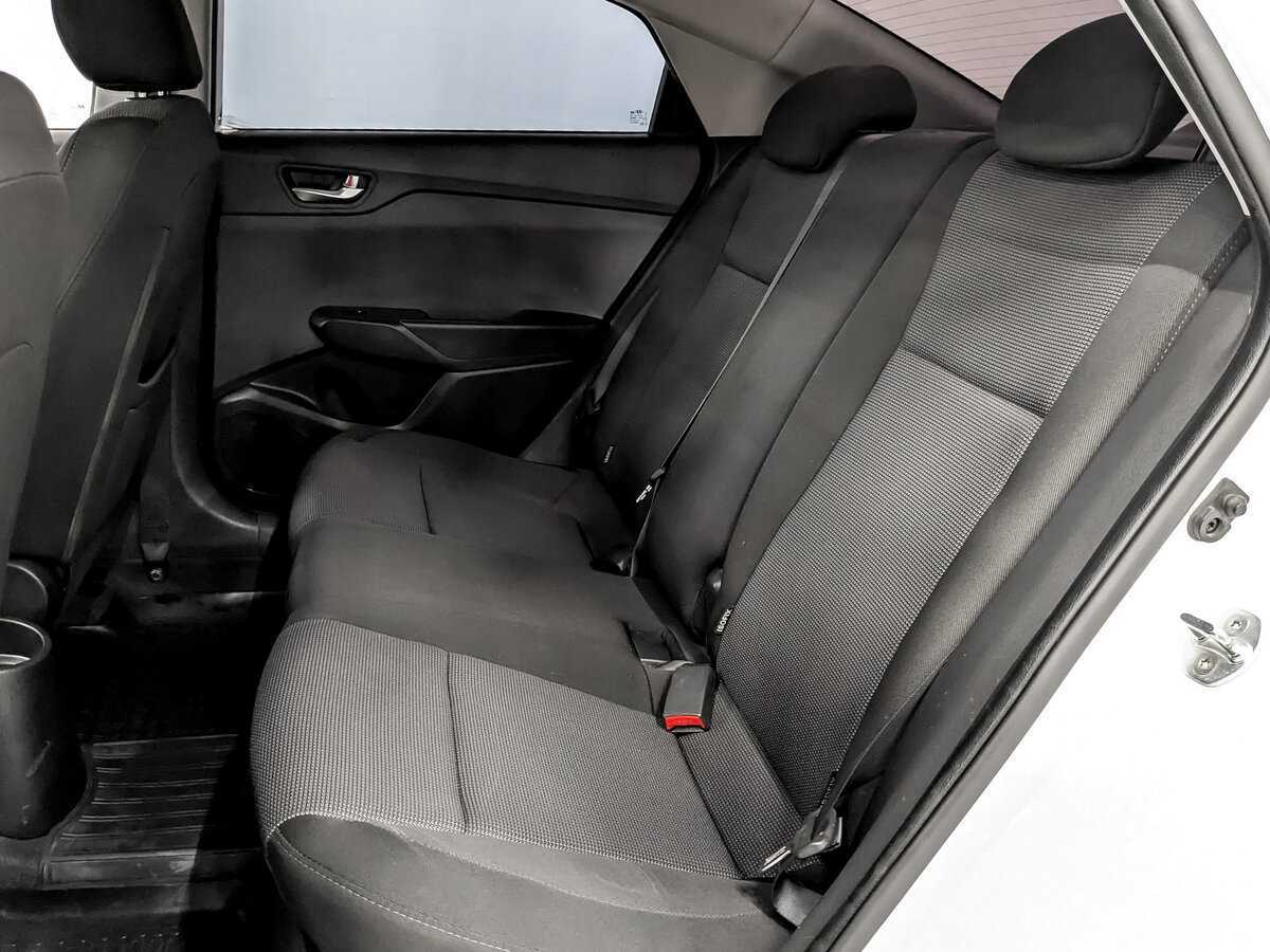 Hyundai Solaris с пробегом — 2020 год. Фото: #11