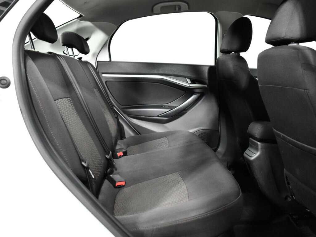 Lada (ВАЗ) Vesta с пробегом — 2020 год. Фото: #9