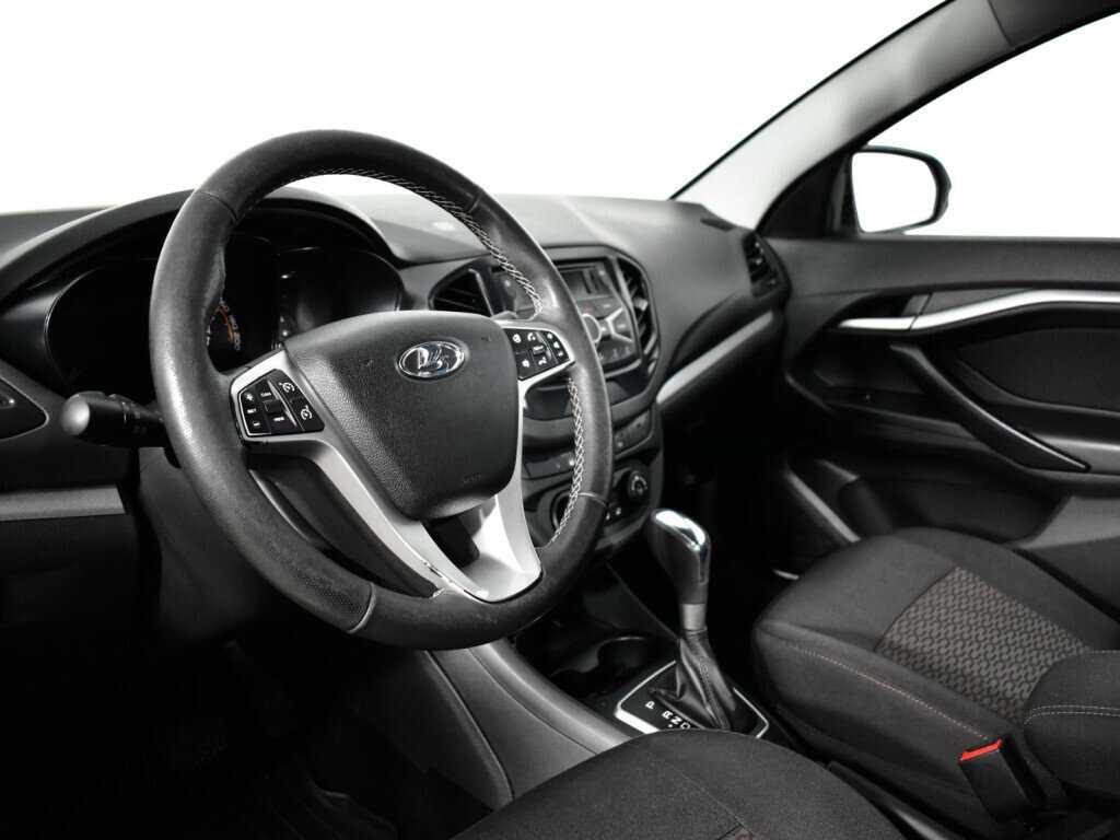 Lada (ВАЗ) Vesta с пробегом — 2020 год. Фото: #12