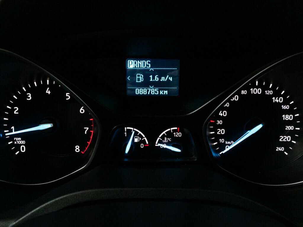 Ford Kuga с пробегом — 2017 год. Фото: #11