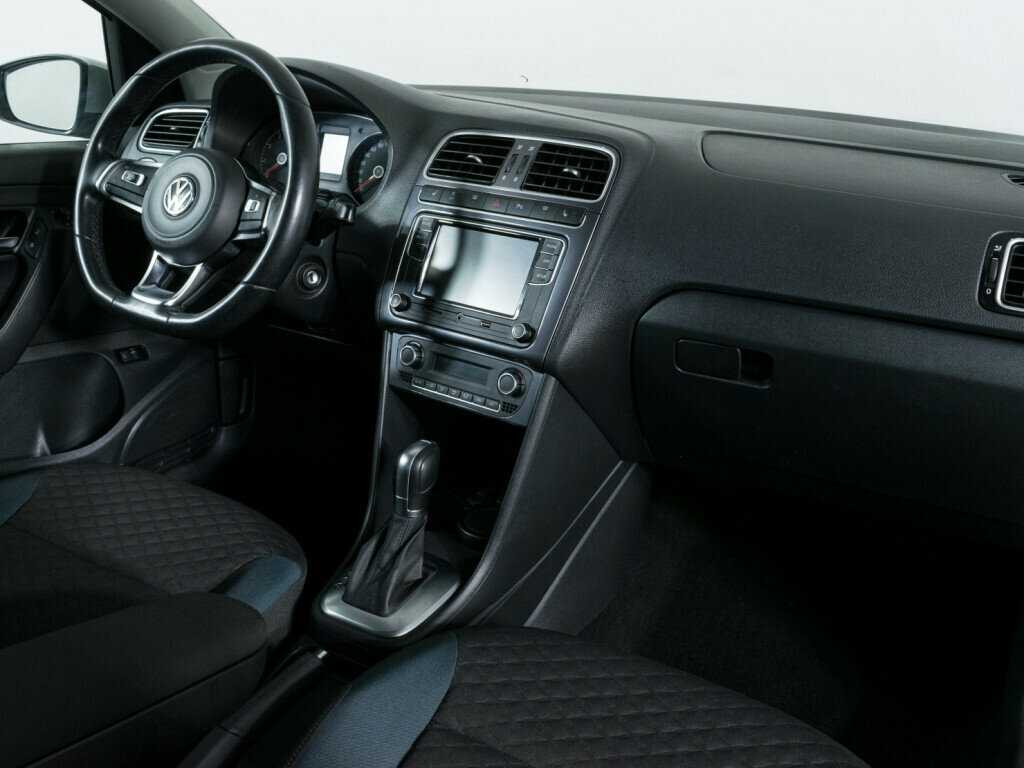 Volkswagen Polo с пробегом — 2019 год. Фото: #7
