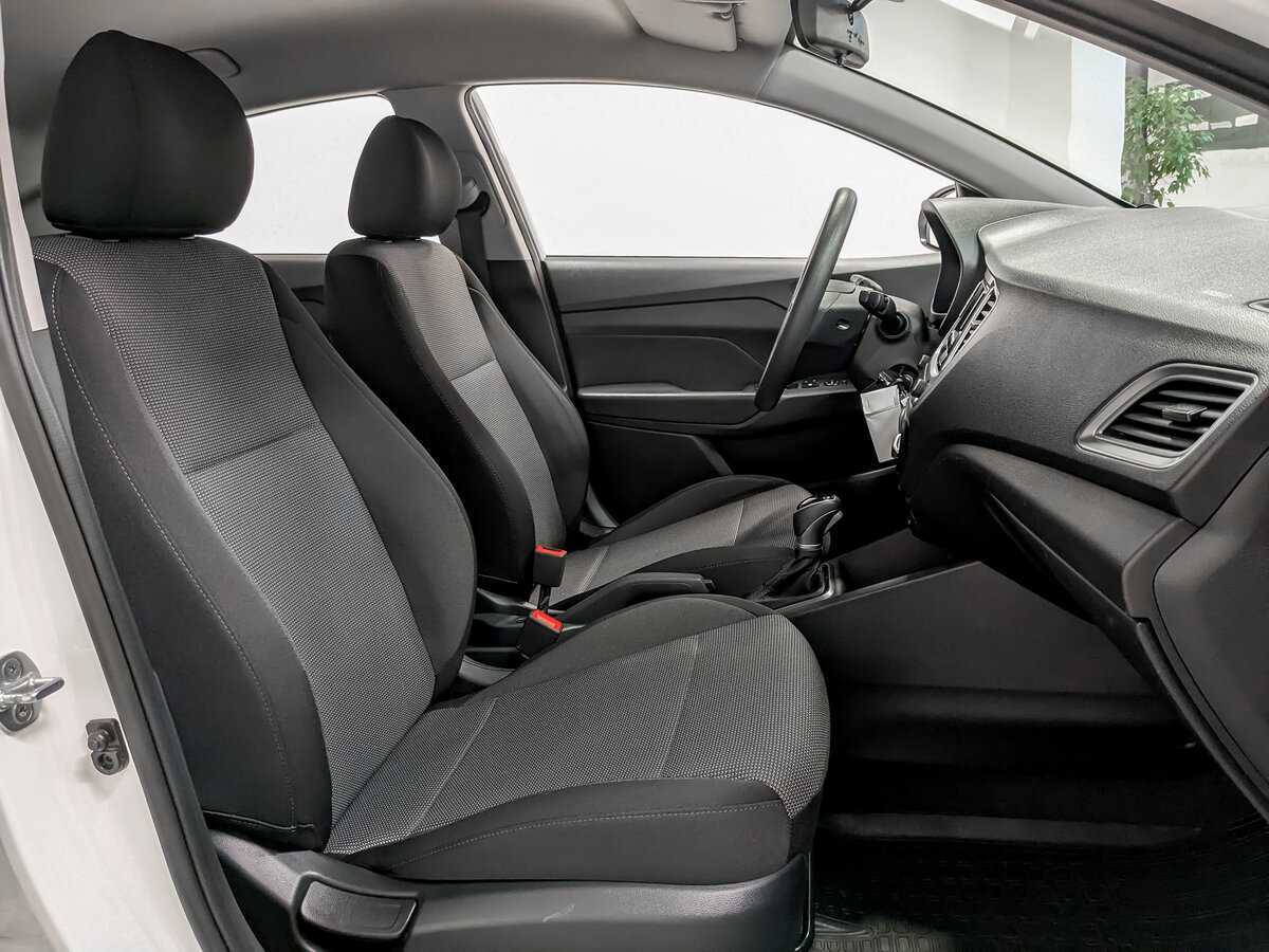 Hyundai Solaris с пробегом — 2021 год. Фото: #22